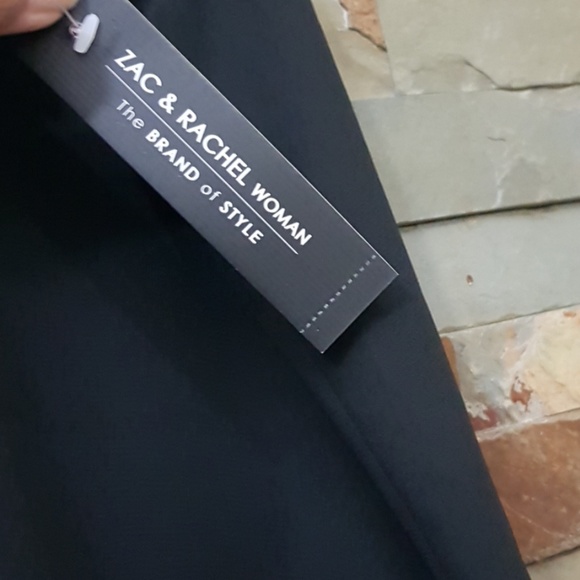 Zac & Rachel Sleeveless Embellished Top - Picture 3 of 8